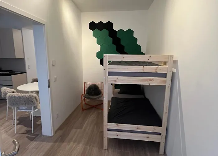 2 Minunten Neben Kaiserlichem Park, Zentrumnaehe 3*