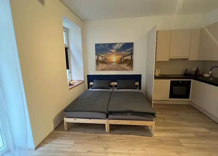 2 Minunten Neben Kaiserlichem Park, Zentrumnaehe Aparthotel