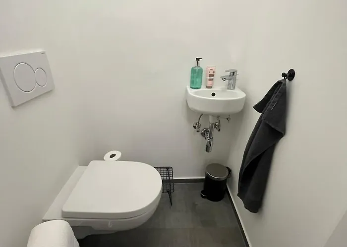 2 Minunten Neben Kaiserlichem Park, Zentrumnaehe Aparthotel 3*
