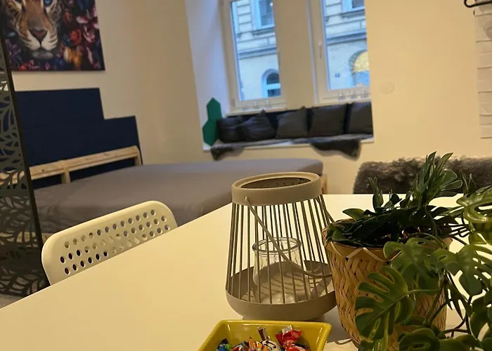 Aparthotel 2 Minunten Neben Kaiserlichem Park, Zentrumnaehe 3*