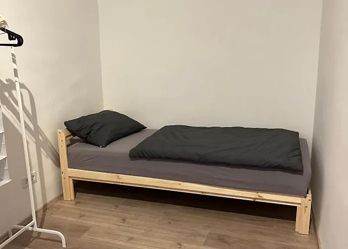 2 Minunten Neben Kaiserlichem Park, Zentrumnaehe 3*