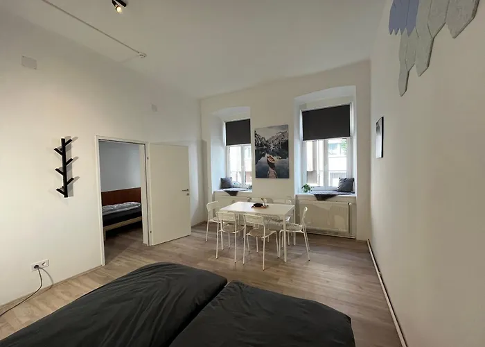 Aparthotel 2 Minunten Neben Kaiserlichem Park, Zentrumnaehe 3*