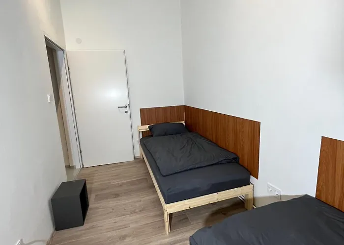 2 Minunten Neben Kaiserlichem Park, Zentrumnaehe Aparthotel