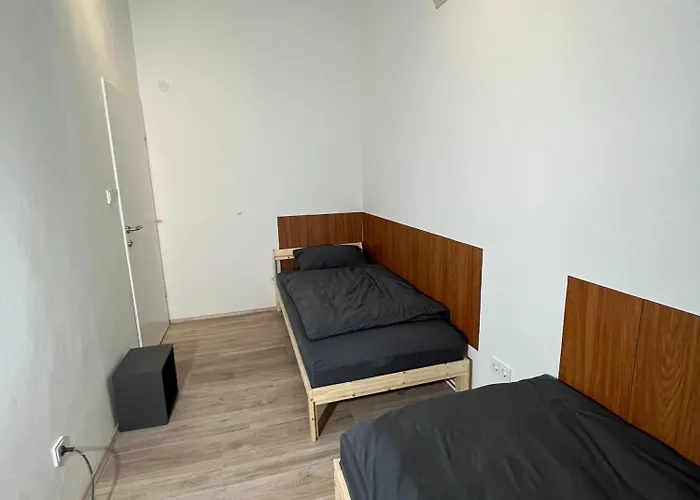 2 Minunten Neben Kaiserlichem Park, Zentrumnaehe Aparthotel