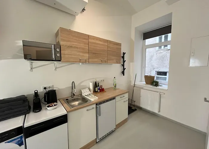 2 Minunten Neben Kaiserlichem Park, Zentrumnaehe Aparthotel 3*