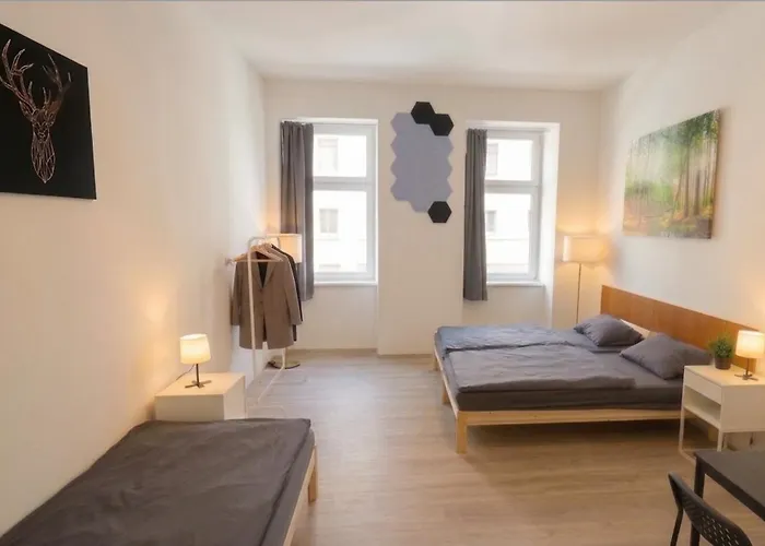 Apartmanhotel 2 Minunten Neben Kaiserlichem Park, Zentrumnaehe